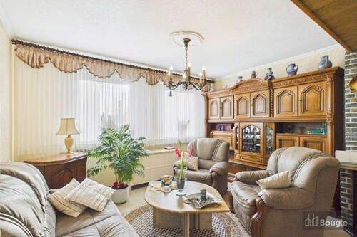 Wohnzimmer - 5 Zimmer Mehrfamilienhaus, Wohnhaus in Geilenkirchen