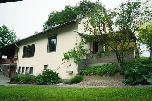 Haus Terasse - Einfamilienhaus mit 130,00 m&sup2; in Verbandsgemeinde Simmern-Rheinböllen zum Kaufen