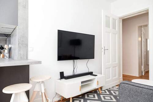 DV034 - Etagenwohnung mit 68,80 m&sup2; in Berlin zur Miete