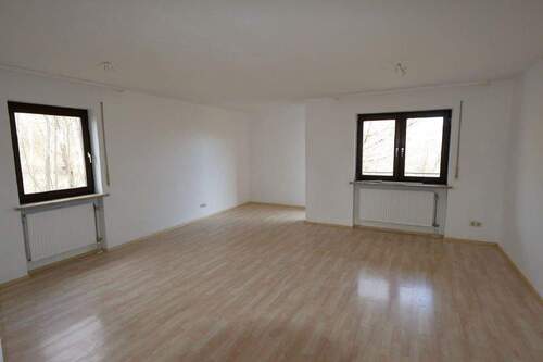 Bild1 - Gut geschnittene 2-Zimmer-Wohnung mit Balkon in ruhiger Lage am Marschberg