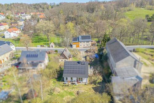 Drohnenfoto02.jpg - liebevoll gestaltetes Niedrigenergiehaus in grüner Umgebung