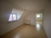 Zimmer 2 (Arbeiten) und 3 (Schlafen) - 3 Zimmer Etagenwohnung in München