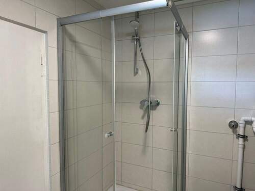 Bild 2 - 8 Zimmer Mehrfamilienhaus, Wohnhaus zur Miete in Höhenkirchen