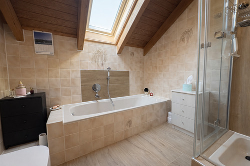 Badezimmer_klein.png - 