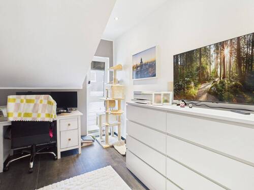 Kinderzimmer/Büro - 