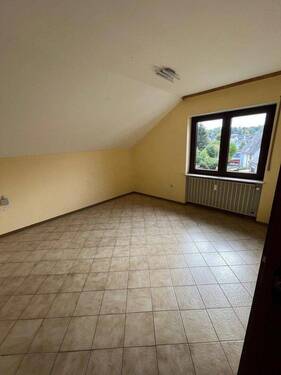 Bild 4 - Etagenwohnung mit 110,00 m&sup2; in Niederselters zur Miete