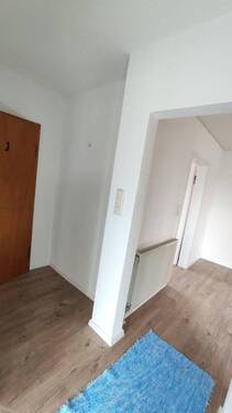 Flur Eingang, Links WC im EG - 