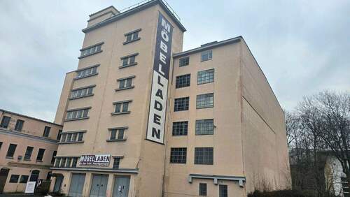 Sterngaragenhof - 1000m² Lager mit Lastenaufzug im Sterngaragenhof