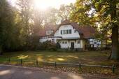 Straßenansicht - Historisches Landhaus trifft modernes Wohnen