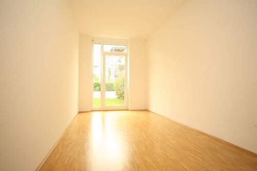 Bild 3 - 5 Zimmer Etagenwohnung in Ostfildern