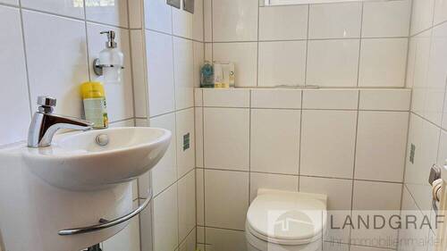 Gäste-WC - Etagenwohnung mit 79,10 m² in Reutlingen zum Kaufen