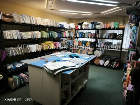 Büroräme im Erdgeschoss - 