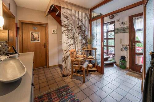 Flur Erdgeschoss - 6 Zimmer Einfamilienhaus zum Kaufen in Schiffdorf / Spaden