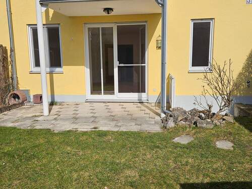 Aussenansicht - Charmante 3-Zimmer-Wohnung mit Garten, Südterrasse & Hobbyraum in ruhiger Lage von Wifling (Wörth)