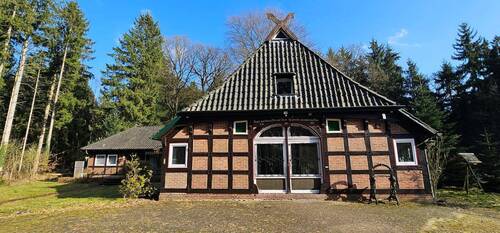 Hausansicht - Einfamilienhaus mit 226,00 m&sup2; in Hemsbünde zum Kaufen