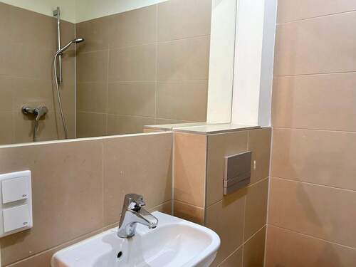 Badezimmer Ansicht 1 - 