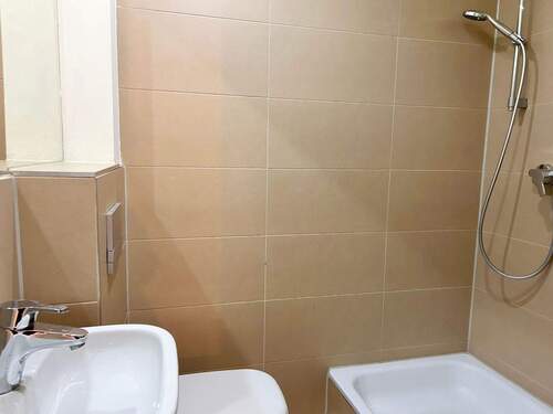 Badezimmer Ansicht 2 - 