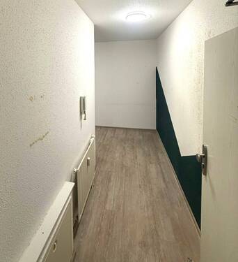 Flur - Etagenwohnung mit 56,00 m&sup2; in Steinach zur Miete
