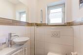 Gäste WC 1. OG - 