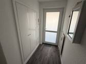 Flur - Etagenwohnung mit 69,90 m&sup2; in Appen zur Miete