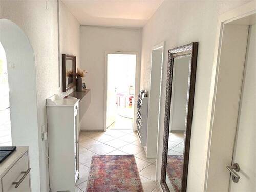 Flur_Richtung Kinderzimmer - 