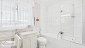 Badezimmer mit Wanne - 