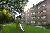 Innenhof - Mit Balkon! Große 3-Zimmer-Wohnung in Bremerhaven-Geestemünde am HBF