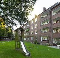 Mit Balkon! Große 3-Zimmer-Wohnung in Bremerhaven-Geestemünde am HBF