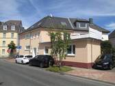 Blick vom Servatiusweg - 4 Zimmer Etagenwohnung zur Miete in Bornheim