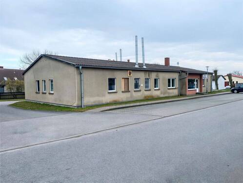 Außenansicht - Einfamilienhaus zum Kaufen in Saal