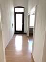 Blick zur Wohnungstür - 