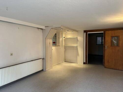 Partykeller zur anderen Seite - 