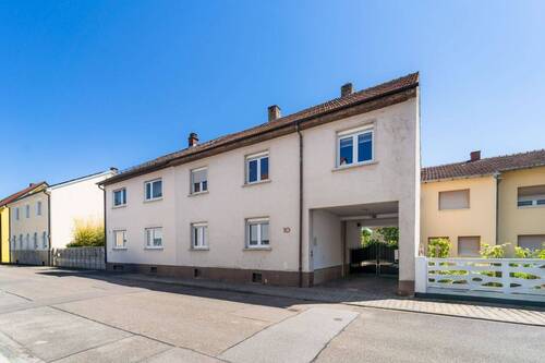 Ansicht Haus - 5 Zimmer Doppelhaushälfte zum Kaufen in Neulußheim