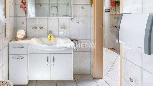 EG Badezimmer 2 - 