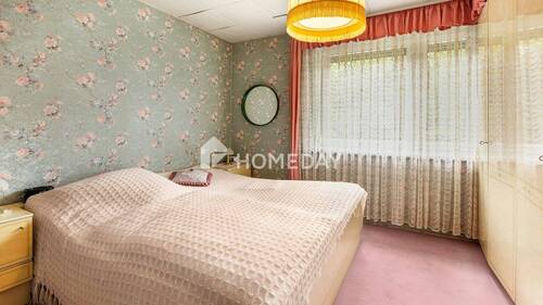 1. OG Elternschlafzimmer 1 - 
