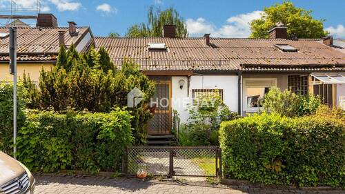 Außenansicht 1 - Schönes Terrassenhaus in Fulda - 240.000,00&nbsp;EUR Kaufpreis, ca.&nbsp; 110,00&nbsp;m&sup2;&nbsp;Wohnfl&auml;che