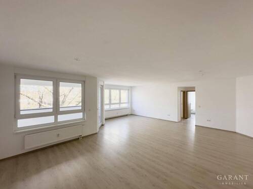 Wohnzimmer 2 - 3 Zimmer Etagenwohnung in Frankenthal (Pfalz)