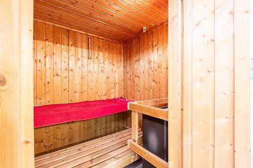 18343 Sauna - 