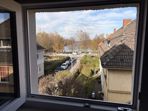 Ausblick Mansardenraum 2 - 