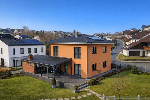 Gartenansicht - 4 Zimmer Einfamilienhaus in Rottenburg an der Laaber