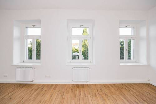 Wohnzimmer - 2 Zimmer Etagenwohnung zum Kaufen in Leipzig