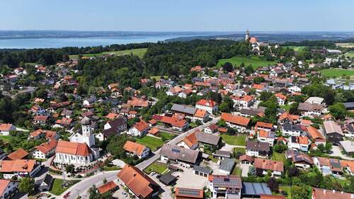 Luftbild Erling - VERKAUF: Baugrundstück für 3 Wohneinheiten auf 2 Baukörper-genehmigter Bauvorbescheid!