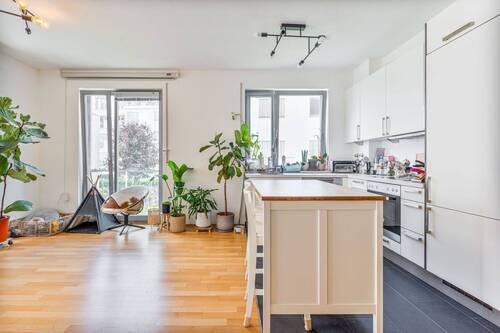 Wohnzimmer - 2 Zimmer Etagenwohnung in Berlin