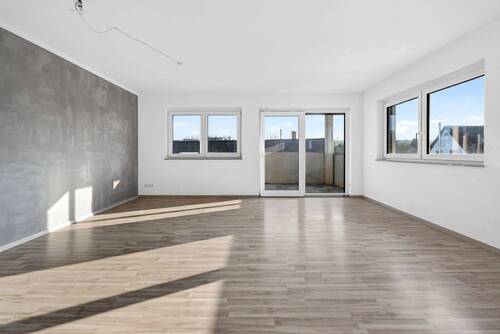 Wohnzimmer - 3 Zimmer Etagenwohnung zum Kaufen in Erbach
