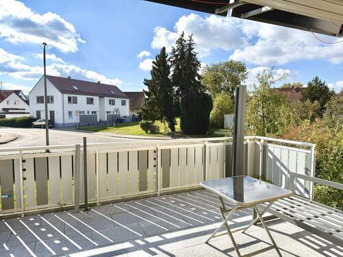 Terrasse - 6 Zimmer Mehrfamilienhaus, Wohnhaus in Holzheim