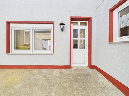 Zugang Haus 2 - 