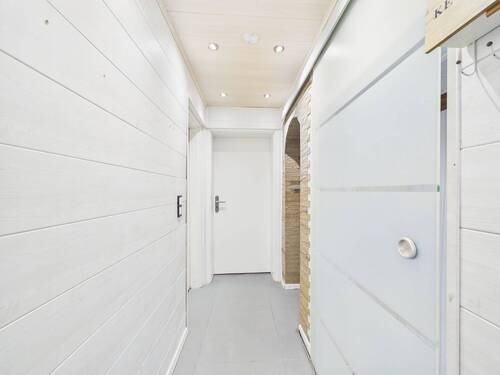 Flur 1 EG Haus 1 - 