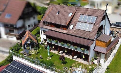 Impression Vogelperspektive - 1 Zimmer Hotel, Pension, Gasthof zum Kaufen in Lenzkirch