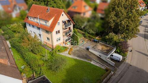 Außenansicht - Investieren in begehrter Lage: Massives MFH mit Entwicklungspotenzial