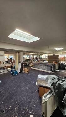 photo_2024-05-14_14-05-20 - Halle in Düsseldorf / Unterbilk